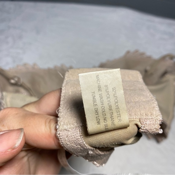 Vintage Embroidered Bra Bare Elegance 42D Pure Platinum Collection Textured Nude - Picture 4 of 9